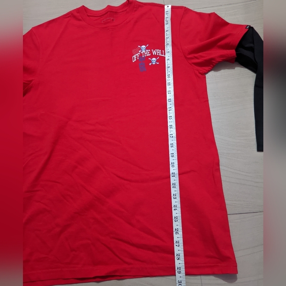 Vans logo sleeve shirt red and black size M - Picture 10 of 11